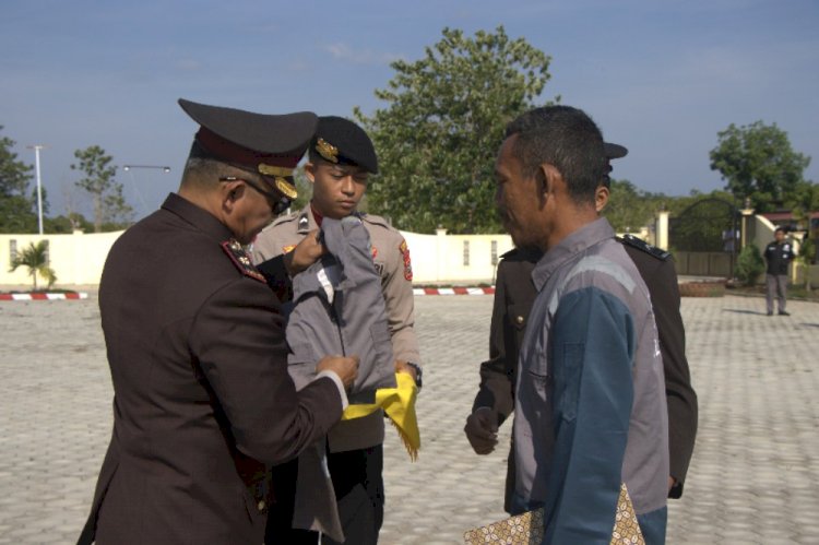 POLRES SUMBA BARAT DAYA GELAR UPACARA MEMPERINGATI HARI SUMPAH PEMUDA SERTA APEL KEBANGSAAN OJOL KHAMTIBMAS DAN BURUH KHAMTIBMAS