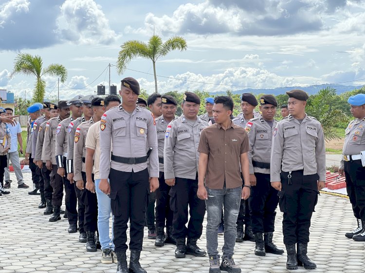 DALAM RANGKA MENEGAKKAN KETERTIBAN DAN KEDISIPLINAN BID PROPAM POLDA NTT MELAKSANAKAN GIAT  OPS GAKTIBPLIN DI POLRES SUMBA BARAT DAYA