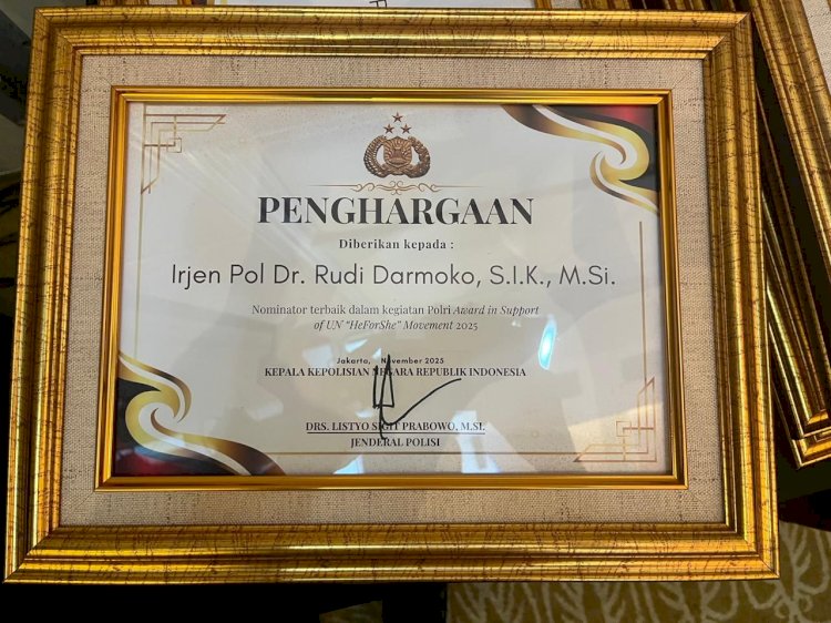 Kapolda NTT Dapat Penghargaan dari Kapolri dalam Ajang HeForShe Awards 2025