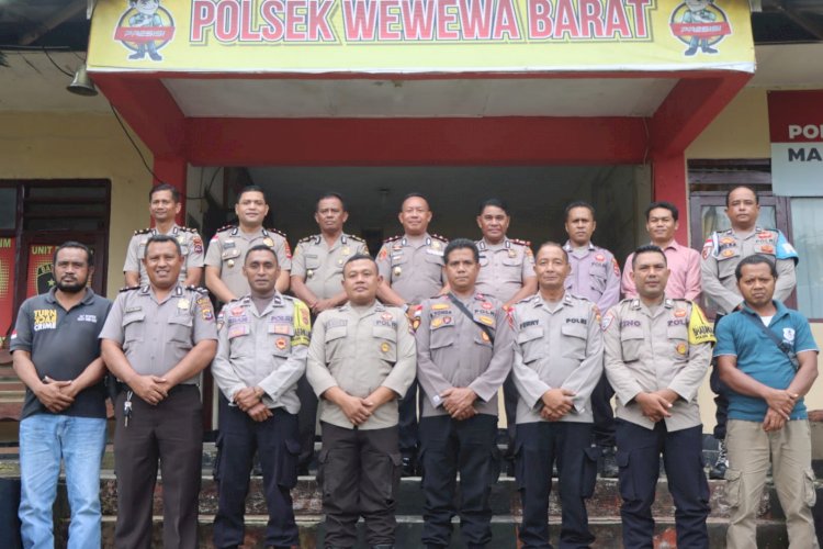 WAKAPOLRES SUMBA BARAT DAYA LAKSANAKAN SUPERVISI DI POLSEK WEWEWA BARAT