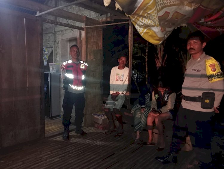 Patroli Cipkon Polsek Wewewa Barat Perkuat Kamtibmas, Cegah C3 dan Premanisme di Waimangura