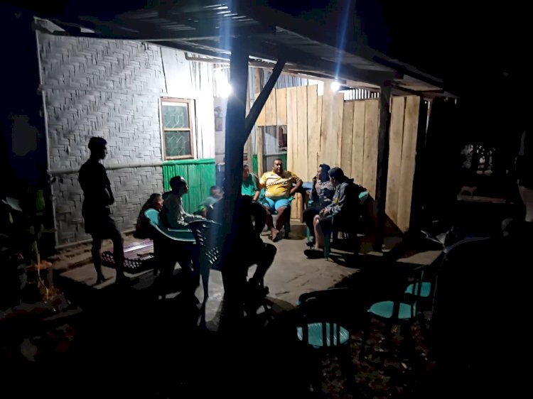 Patroli Cipta Kondisi Polsek Wewewa Timur Perkuat Sinergi dengan Masyarakat Jaga Kamtibmas