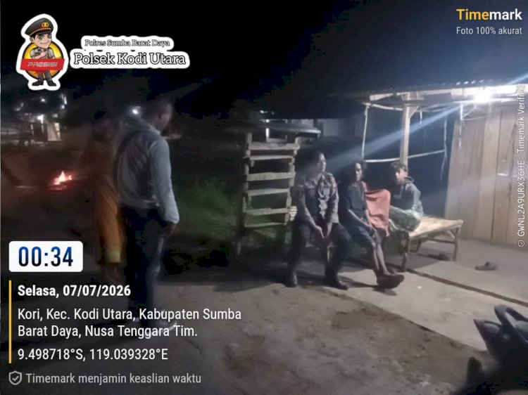 Judul: Patroli Cipta Kondisi Polsek Kodi Utara, Warga Diajak Bersama Jaga Keamanan Lingkungan