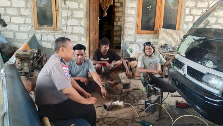 Polsek Kota Tambolaka Perkuat Kemitraan dengan Warga Melalui Sambang dan Patroli Dialogis