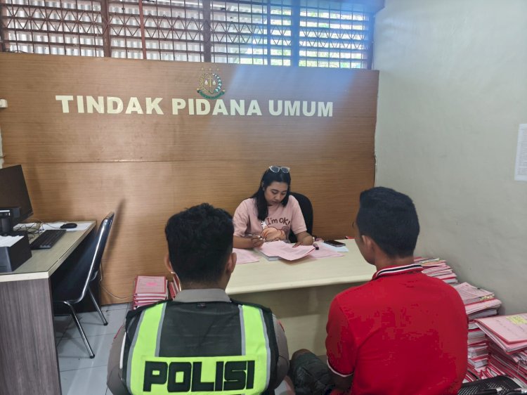 Satlantas Polres Sumba Barat Daya Laksanakan Tahap II Perkara Kecelakaan Lalu Lintas ke Kejaksaan Negeri Sumba Barat