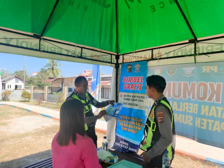 Satlantas Polres Sumba Barat Daya Buka Stand Layanan SIM dalam Kegiatan Jelajah Negeri Anti Korupsi