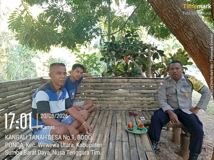 Bhabinkamtibmas Bodoponda Sambangi Warga, Ajak Jaga Kamtibmas dan Waspada Hoaks