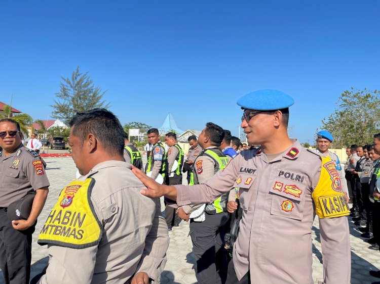 Sie Propam Polres Sumba Barat Daya Gelar Pemeriksaan Kerapian Personel
